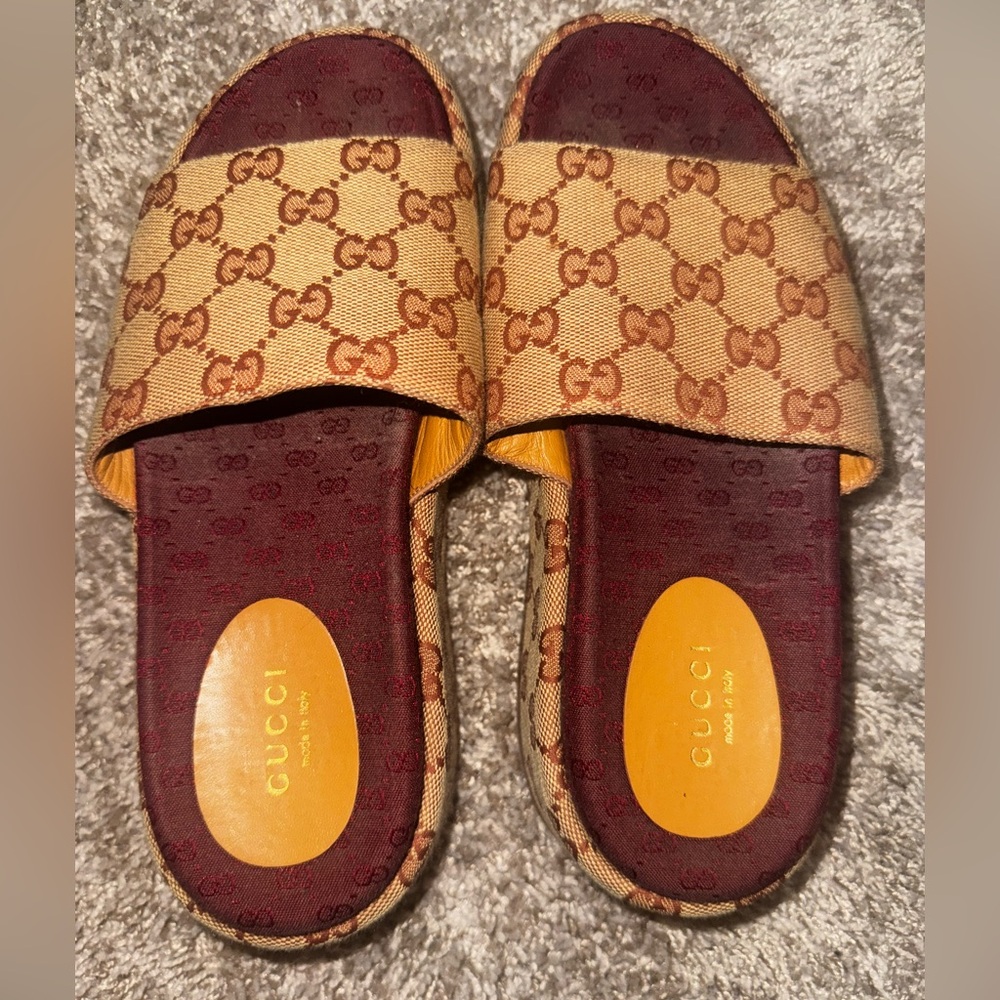 Gucci Women's Tan and Brown Slide Sandals